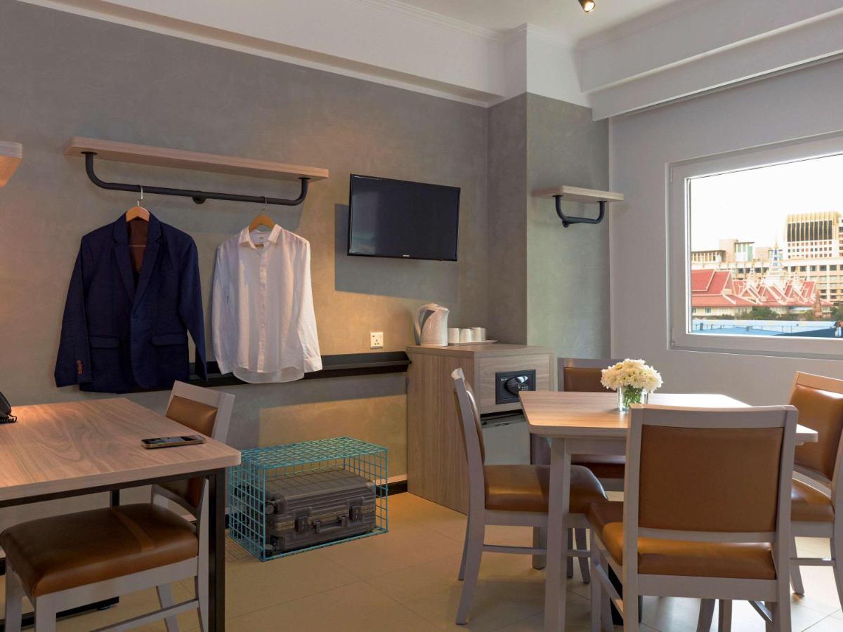 Hotel Ibis Budget Riverside 3*
